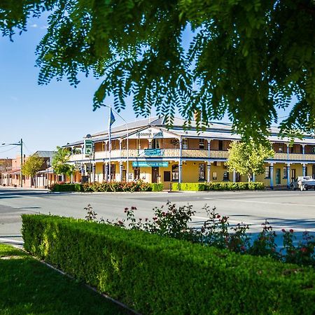 Boorowa Hotel Екстер'єр фото