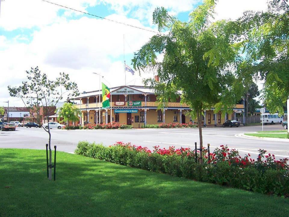 Boorowa Hotel Екстер'єр фото
