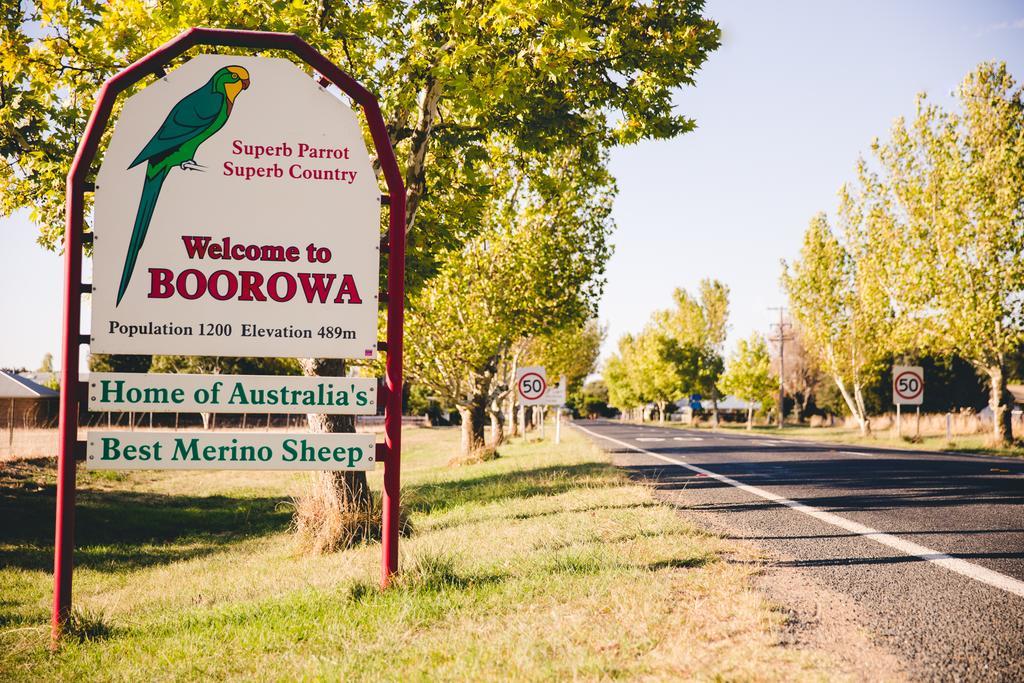 Boorowa Hotel Екстер'єр фото