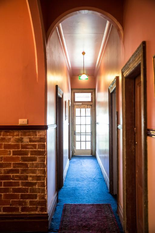 Boorowa Hotel Екстер'єр фото